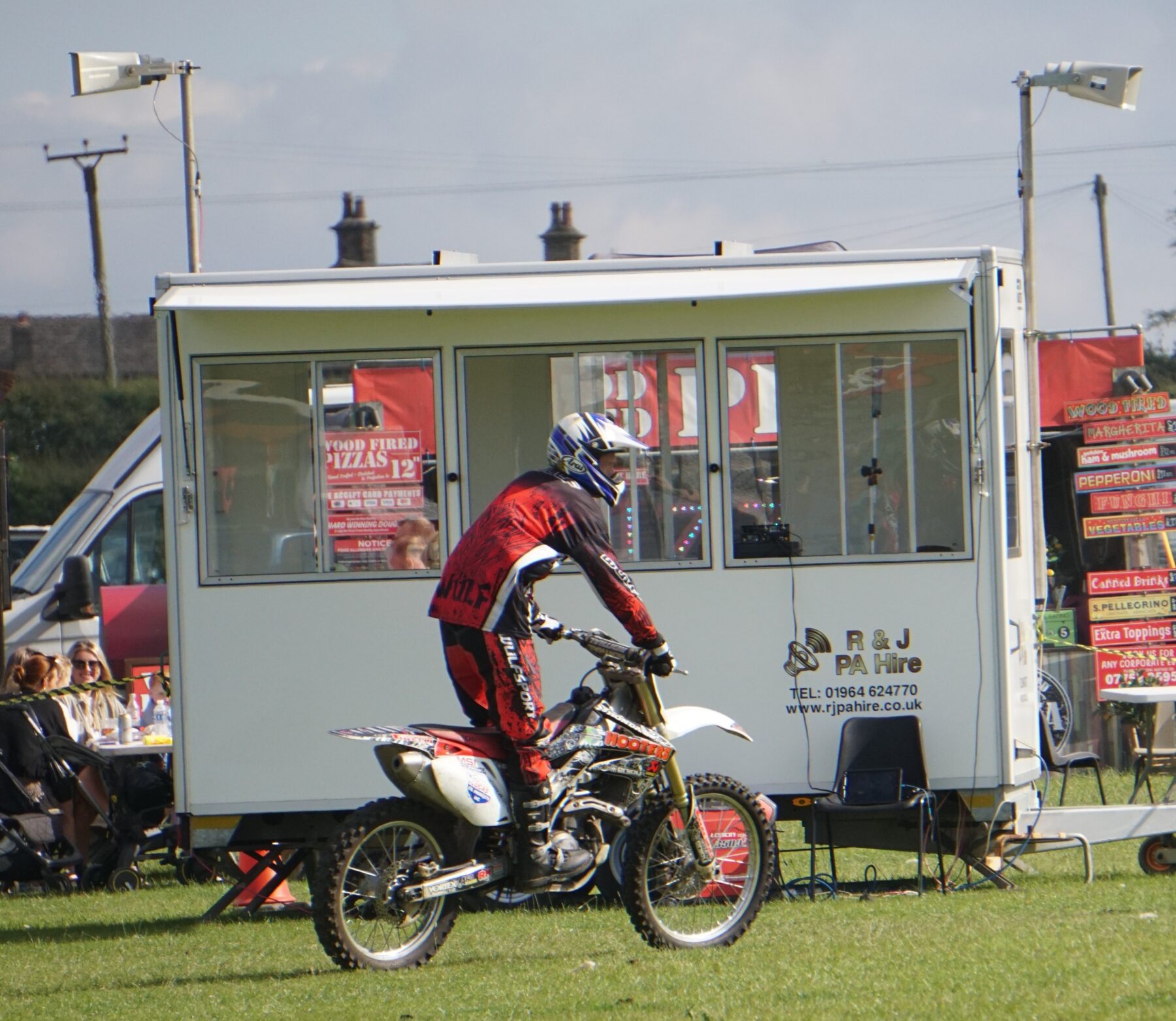 Discover why commentary boxes are essential for professional event sound. R & J PA Hire offers commentary box hire and PA systems across Yorkshire. Commentary unit at Emily Moor Mast Rally on the Main Ring