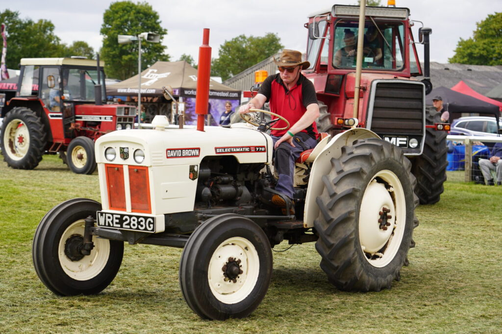 Winestead Heritage Weekend 2026 – 2 Amazing Days Supporting East End Cancer Relief David Brown Selectamatic 770 tractor at Winestead Heritage Weekend 2026
